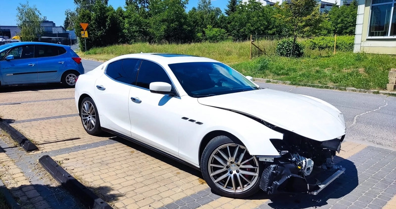 Maserati Ghibli cena 42900 przebieg: 88000, rok produkcji 2015 z Rzeszów małe 137